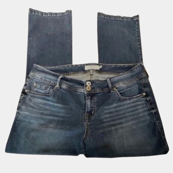 Cute Torrid Jeans Size 16R Cotton Spandex Stretch Medium Wash - Picture 1 of 9